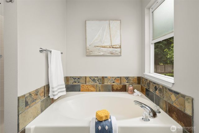 1965 McDonald Avenue, Dupont, WA 98327