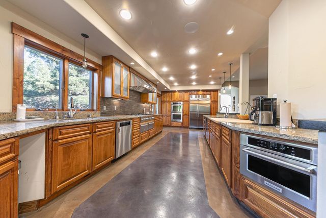 11710 Tinkers Landing, Truckee, CA 96161