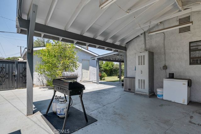 22641 Sherman Way, West Hills, CA 91307