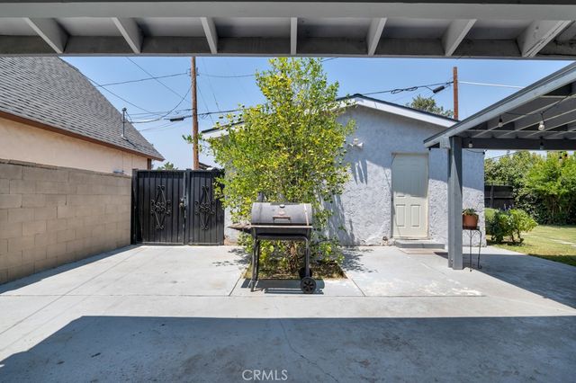 22641 Sherman Way, West Hills, CA 91307