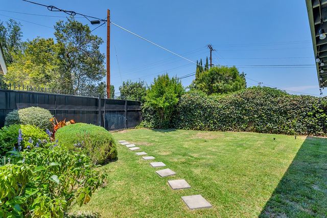 22641 Sherman Way, West Hills, CA 91307