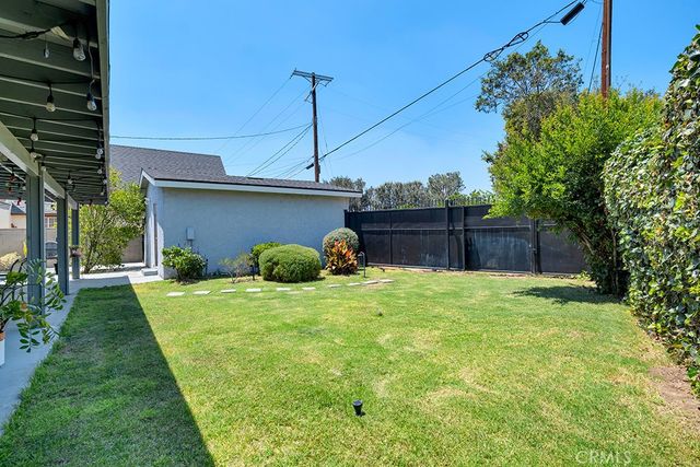 22641 Sherman Way, West Hills, CA 91307
