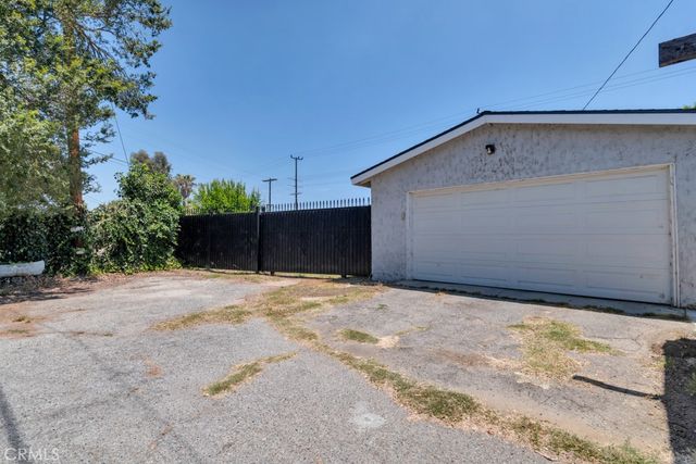 22641 Sherman Way, West Hills, CA 91307