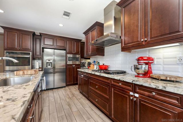 7025 Via Agave, San Diego, CA 92130