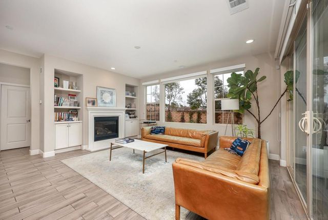 7025 Via Agave, San Diego, CA 92130