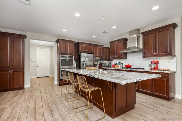 7025 Via Agave, San Diego, CA 92130