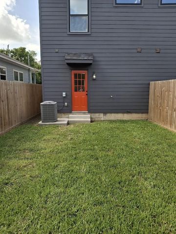 7851 Hanna Street B, Houston, TX 77028