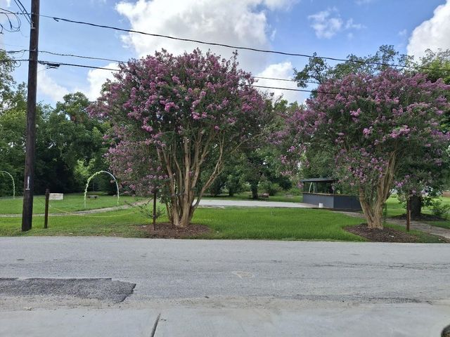 7851 Hanna Street B, Houston, TX 77028
