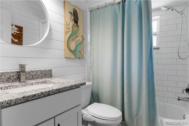 11108 W Thoreau Place, Crystal River, FL 34428