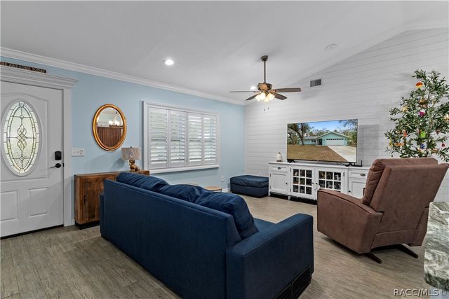 11108 W Thoreau Place, Crystal River, FL 34428