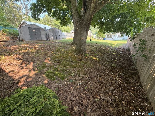 17 Navarro Road, East Haven, CT 06512