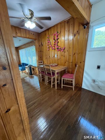 17 Navarro Road, East Haven, CT 06512