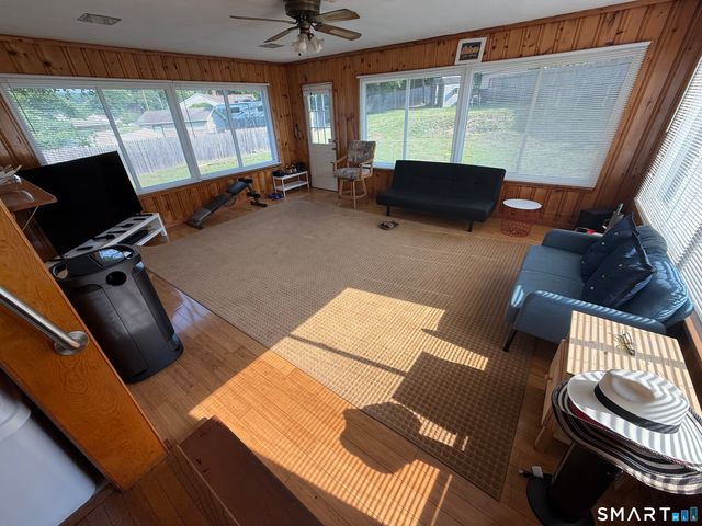 17 Navarro Road, East Haven, CT 06512