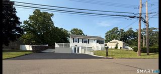 17 Navarro Road, East Haven, CT 06512
