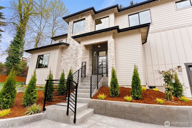 1305 Maine Court, Milton, WA 98354