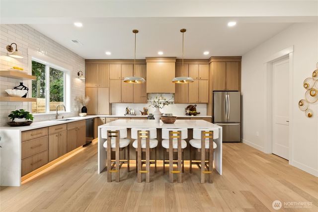 1305 Maine Court, Milton, WA 98354