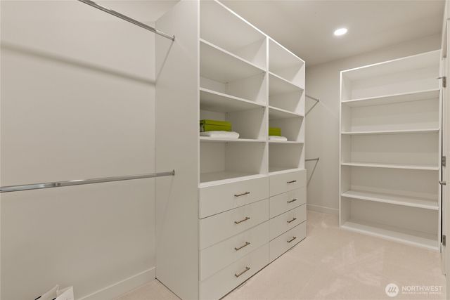 1305 Maine Court, Milton, WA 98354