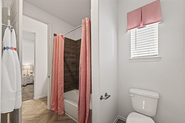 2506 Shallow Lake Lane, Iowa Colony, TX 77583