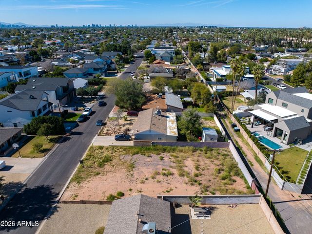 4512 E TURNEY Avenue 129, Phoenix, AZ 85018