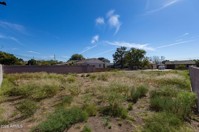 4512 E TURNEY Avenue 129, Phoenix, AZ 85018