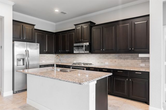 1303 Axis Deer Road, Arlington, TX 76002
