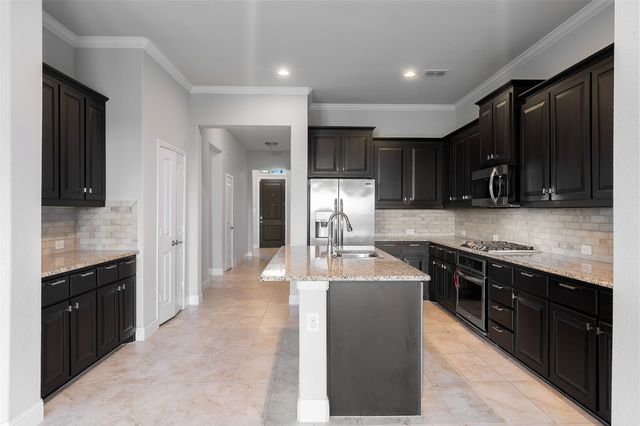 1303 Axis Deer Road, Arlington, TX 76002