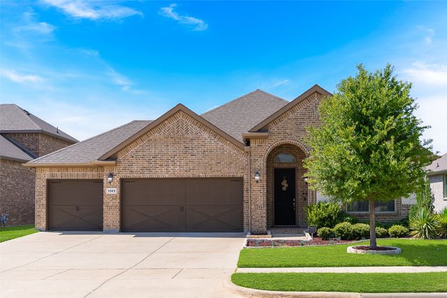 1303 Axis Deer Road, Arlington, TX 76002