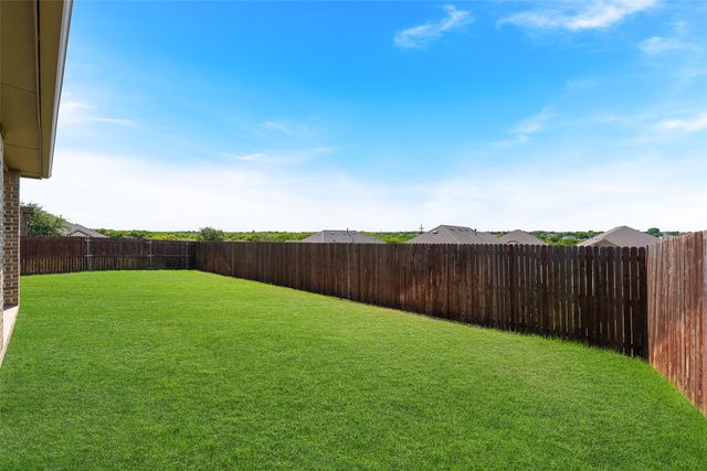 1303 Axis Deer Road, Arlington, TX 76002