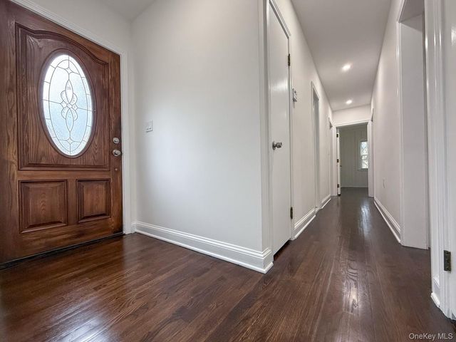 15 Waring Road, Newburgh, NY 12550