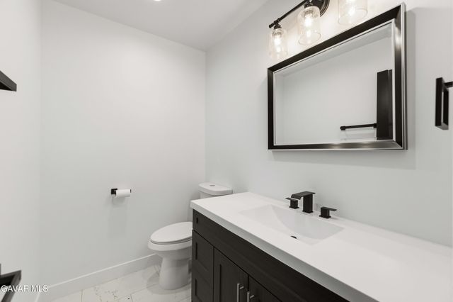 39176 11th Street, Palmdale, CA 93551
