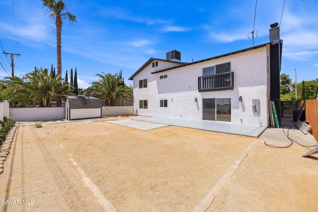 39176 11th Street, Palmdale, CA 93551