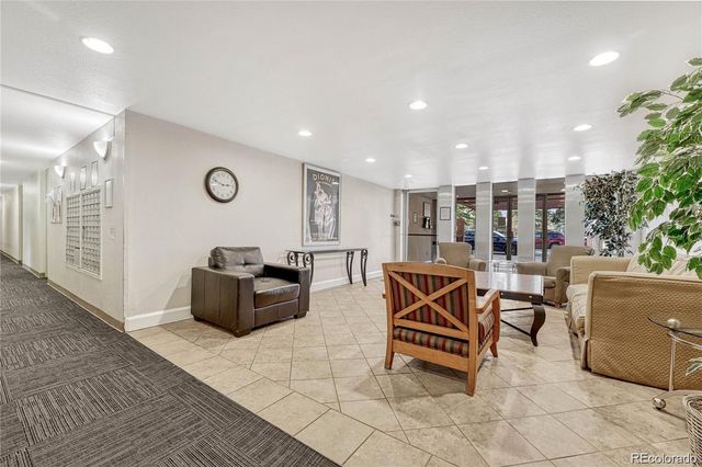 2500 S York Street 401, Denver, CO 80210