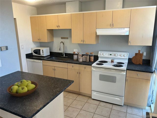 2500 S York Street 401, Denver, CO 80210