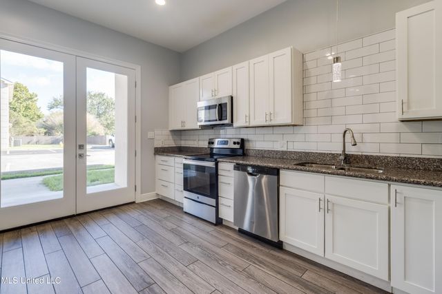 225 Winter Garden Drive, F2, Long Beach, MS 39560