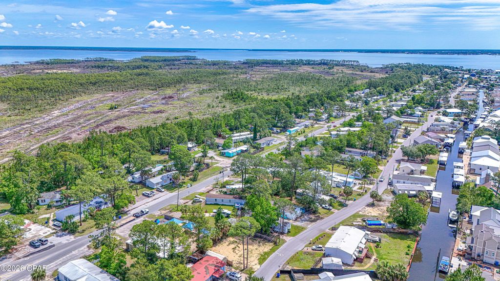 Image 12 of property listing at 7024 Sunrise Drive, Panama City Beach, FL 32407