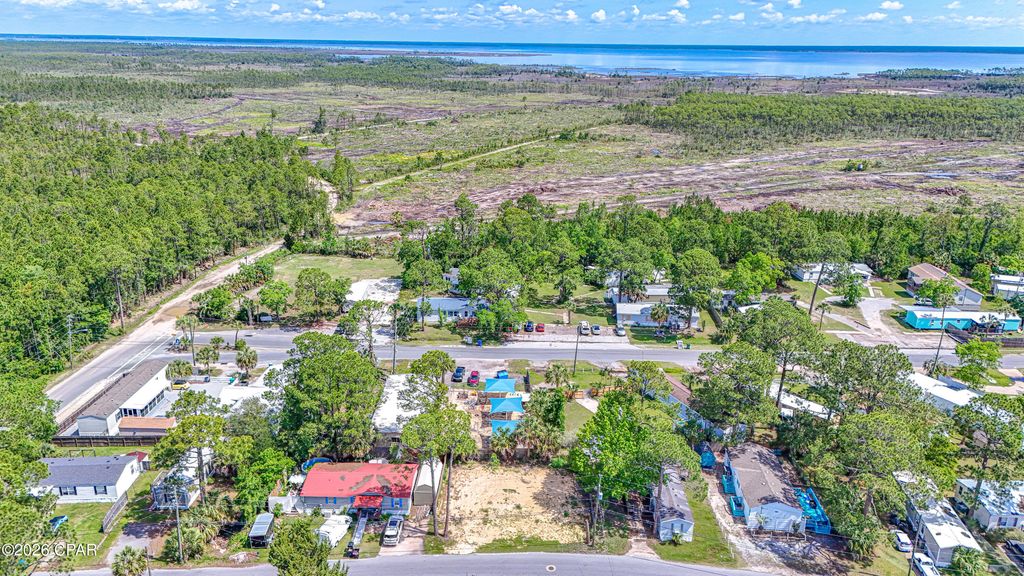 Image 9 of property listing at 7024 Sunrise Drive, Panama City Beach, FL 32407