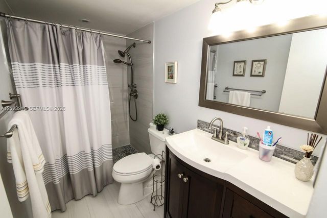 5151 Collins Ave 827, Miami Beach, FL 33140