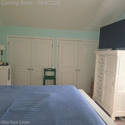 4015 Minnetonka Drive, Fenton Charter Township, MI 48451