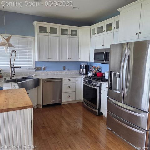 4015 Minnetonka Drive, Fenton Charter Township, MI 48451