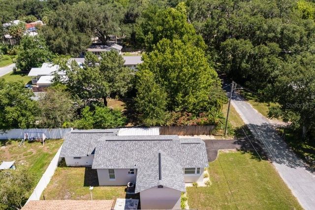 12390 SE 135TH TERRACE, Ocklawaha, FL 32179