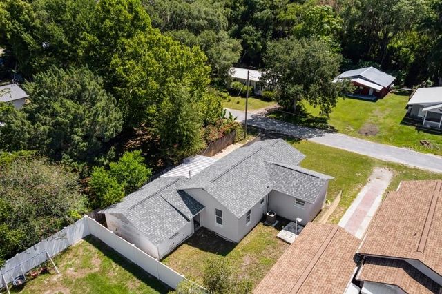 12390 SE 135TH TERRACE, Ocklawaha, FL 32179