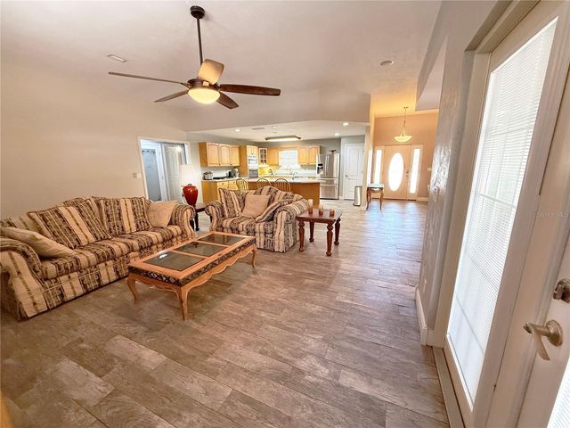 2039 SW STATE ROAD 26, Trenton, FL 32693