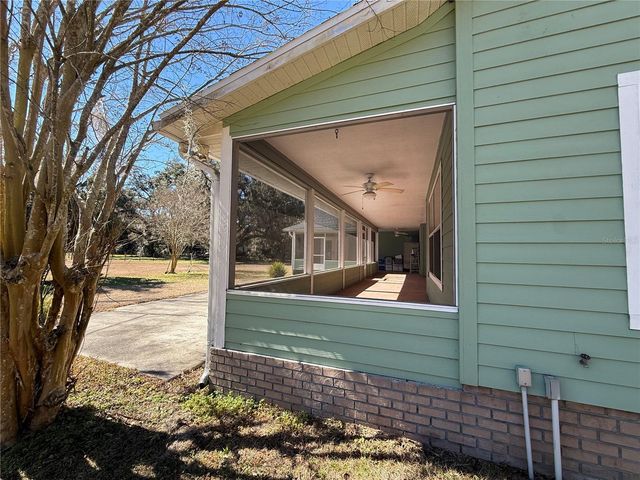 2039 SW STATE ROAD 26, Trenton, FL 32693