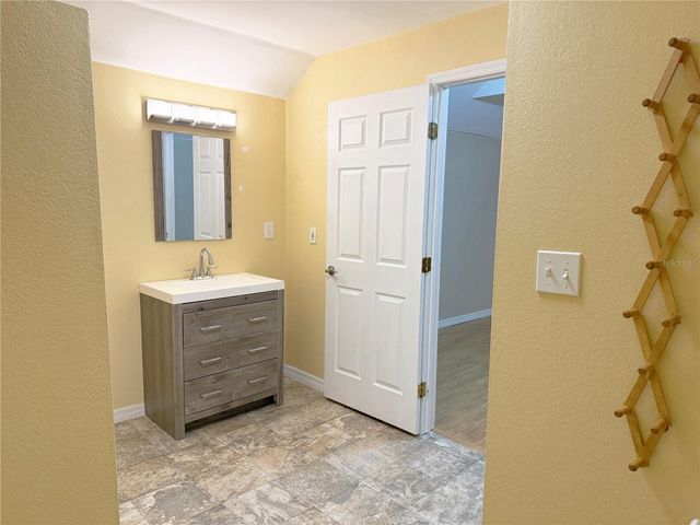 2039 SW STATE ROAD 26, Trenton, FL 32693