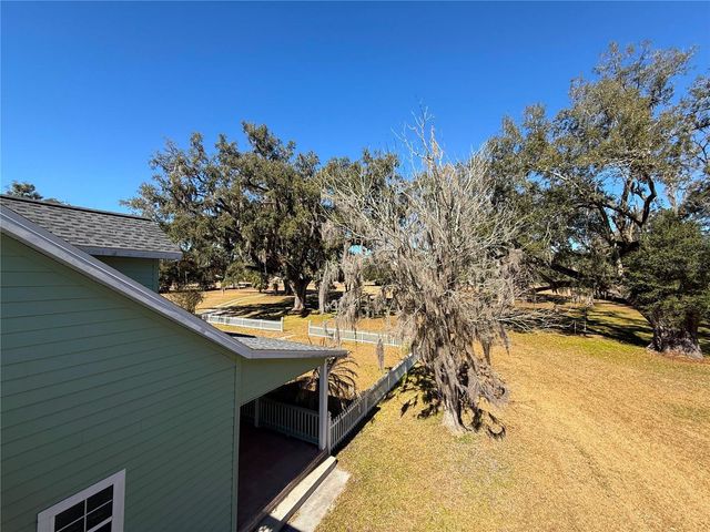 2039 SW STATE ROAD 26, Trenton, FL 32693