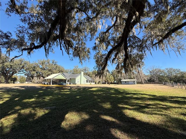 2039 SW STATE ROAD 26, Trenton, FL 32693