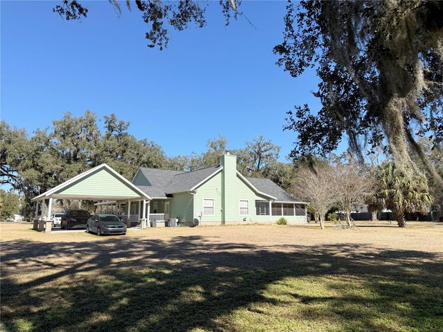 2039 SW STATE ROAD 26, Trenton, FL 32693