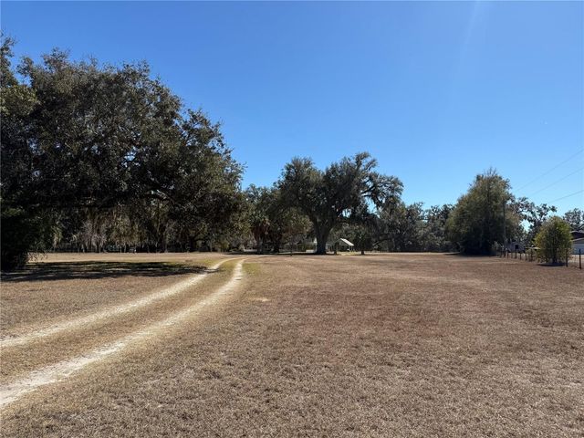 2039 SW STATE ROAD 26, Trenton, FL 32693