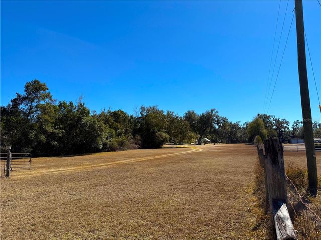 2039 SW STATE ROAD 26, Trenton, FL 32693