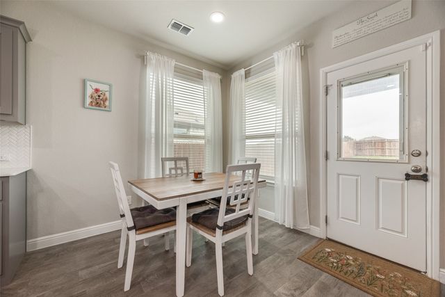 517 Frenchpark Drive, Fort Worth, TX 76052